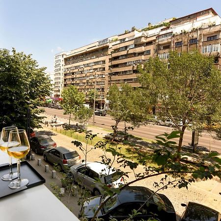 Downtown Oasis: Central Apartments With Cozy Charm Bukares Bagian luar foto