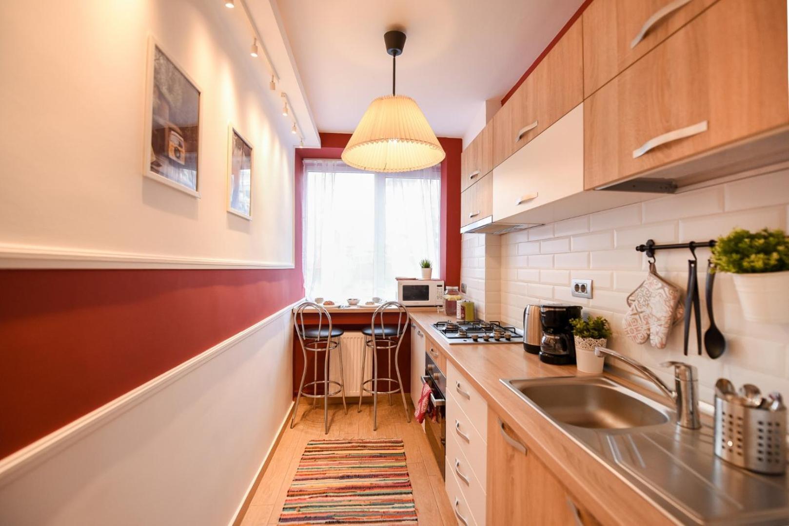 Downtown Oasis: Central Apartments With Cozy Charm Bukares Ruang foto